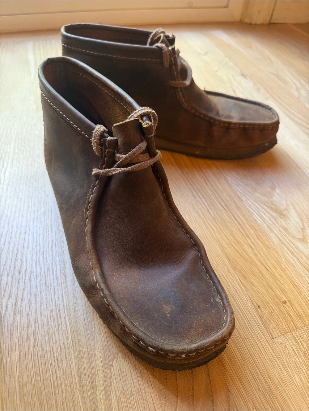 Clark’s Originals Men's Brown Leather Wallabee Boots